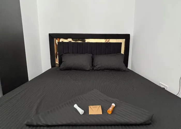 Cozy Elegant 1 Bedroom *