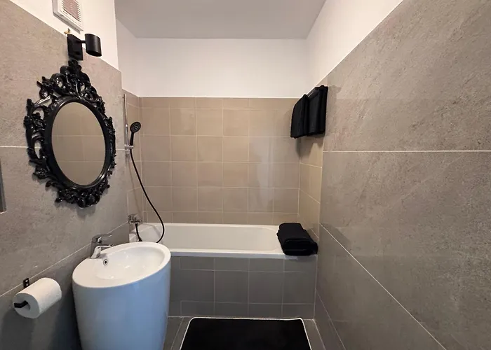 Cozy Elegant 1 Bedroom *