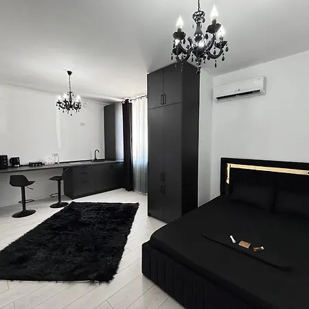 Apartment Ultimate Black Luxury
