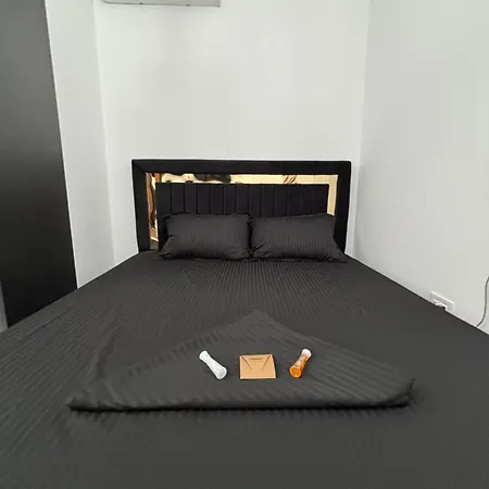 Cozy Elegant 1 Bedroom *